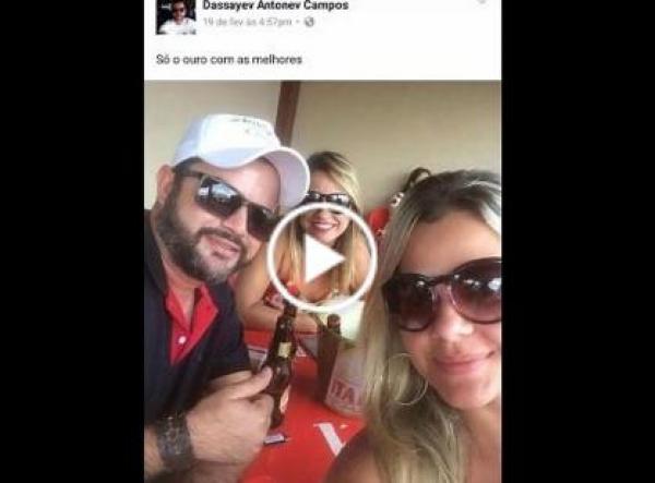 نشر صورة رفقة صديقته على الفيسبوك و بعد دقائق حلت زوجته ... شوفو اش وقع