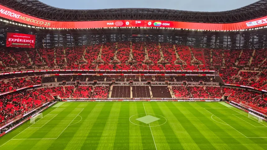 أجواء حماسية تلهب ملعب الأمير مولاي عبد الله قبيل الافتتاح الرسمي لـ"الكان 2025"
