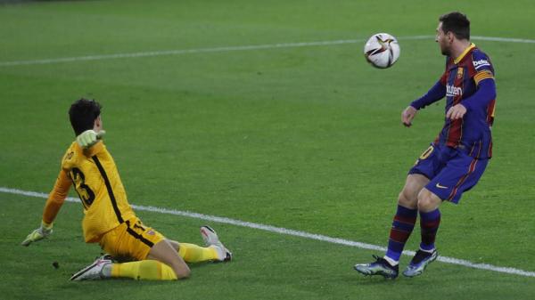 ما سبب غياب بونو عن مواجهة برشلونة؟