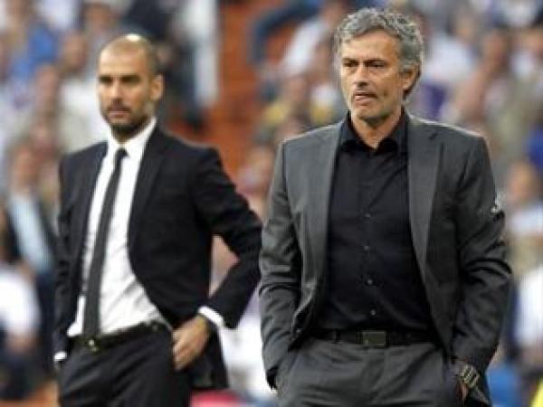 غوارديولا ساخراً: أشكر مورينيو على ثقته في برشلونة