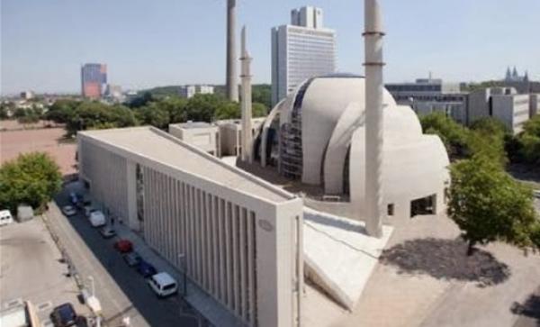  المسجد المركزي في مدينة كولونيا غربي ألمانيا (أرشيف) 