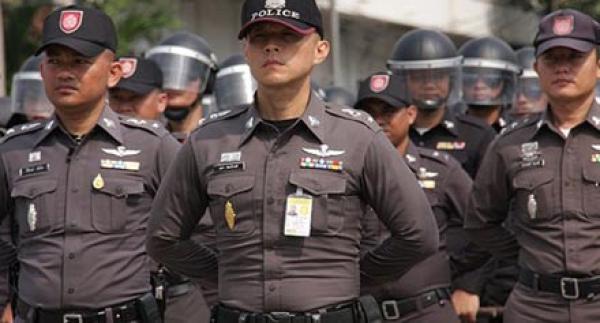 شرطة تايلاند توجه اتهامات لطفلتين مزقتا قوائم ناخبين