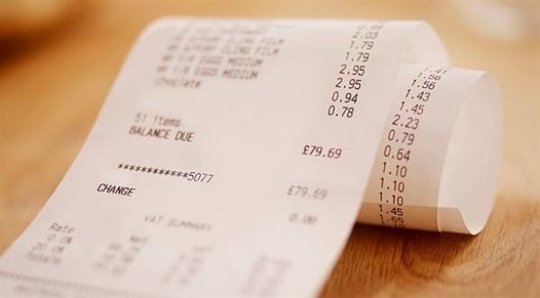 خبراء من إسبانيا يحذرون من  فواتير المتاجرو خطر الإصابة بالسرطان