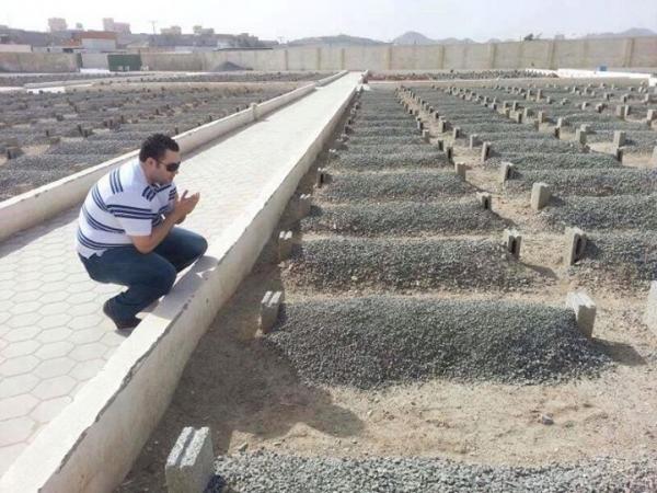 هل تعلم ما الذي يحدث للموتى عند زيارتك لهم وخصوصا الوالدين ؟!