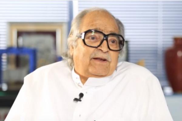 وفاة الملياردير السعودي صالح كامل مالك قنوات "ART"  و"إقرأ" بجلطة أثناء الصلاة