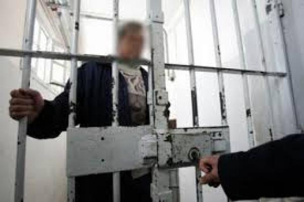 مثير ..شابة حاولت تسريب مخدرات لعشيقها التونسي المعتقل بعكاشة وهاشنو وقع