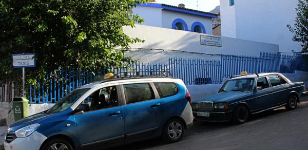 سائق طاكسي بتطوان يعثر على "حقيبة ذهب" ويرجعها لصاحبها