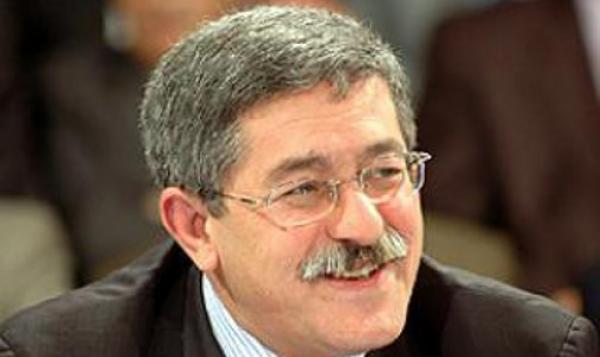 الصحافة الجزائرية تتحدث عن خلافة بوتفليقة \"الذي أعياه المرض\" 