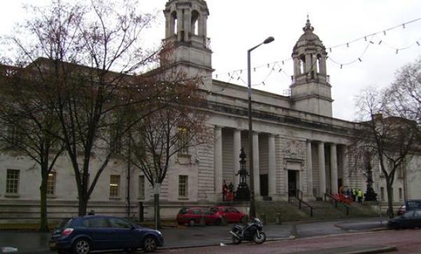 صبي في 12 يغتصب شقيقته بعد مشاهدة فيلم إباحي