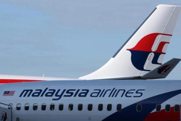 سكان المالديف شاهدوا الطائرة الماليزية على علو منخفض