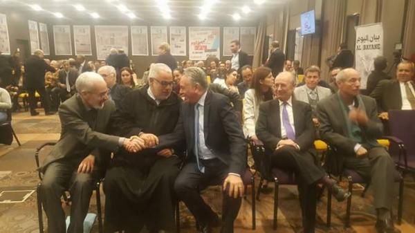صورة تثير الفايسبوكيين : "بنكيران "و" بن عبد الله" يأكلان الحلوى ويضحكان حتى القهقهة