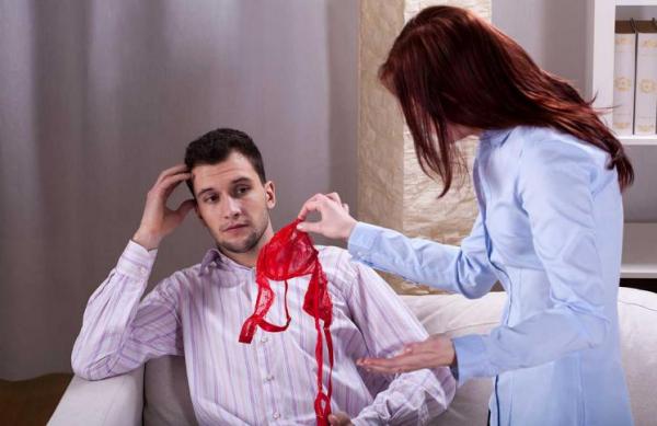 انتبهي...هذه أهم أسباب الخيانة الزوجية