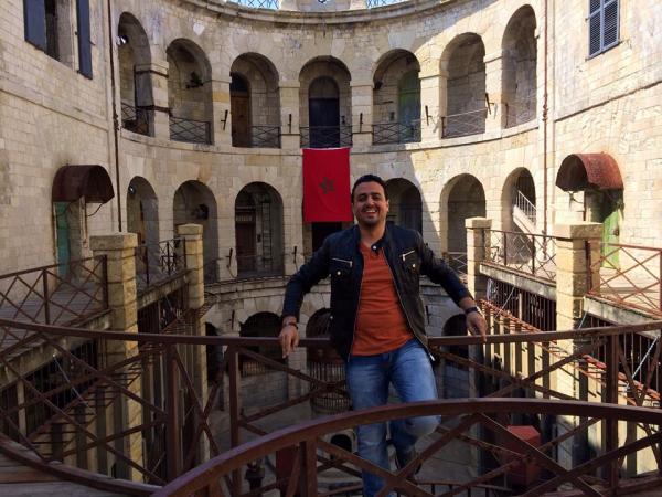 بعد سخرية الفرنسيين من "جزيرة الكنز"، رشيد العلالي يوضح