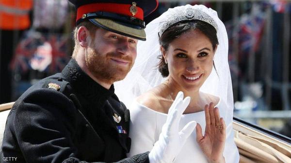 الأمير هاري وزوجته ميغان يتنازلان عن صفتهما الملكية