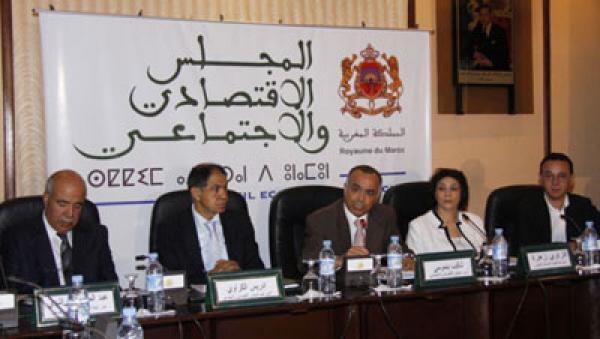 المجلس الاقتصادي والاجتماعي والبيئي يؤجل المصادقة على مشروع الرأي المتعلق بنظام المعاشات إلى أكتوبر 2014