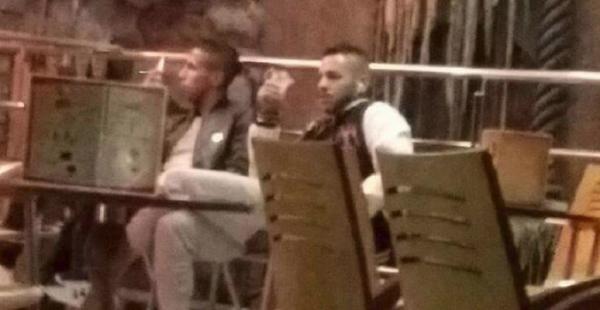 صورة.. أوناجم يدخن سيجارة و يشعل غضب جماهير الوداد