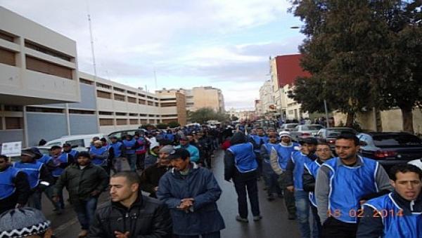 مسيرة إحتجاجية جديدة لعمال الوساطة الفوسفاطيين بمدينة خريبكة