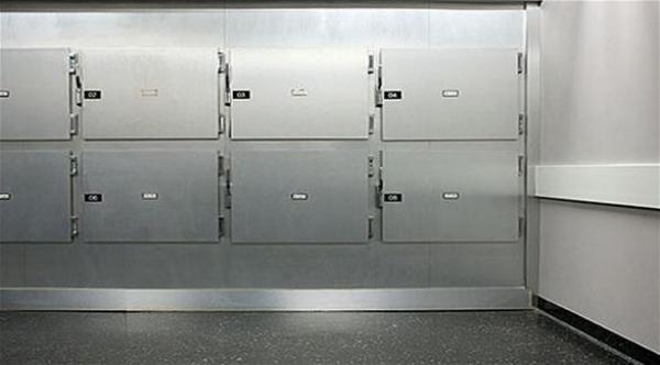 بولندي يعود للحياة داخل ثلاجة مستشفى