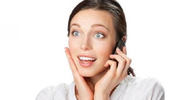 دراسة: الهواتف الذكية تُهيج البشرة وتحدث تقرحات بالوجه