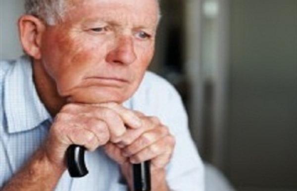 السخرية من كبار السن تصيبهم بخرف الشيخوخة