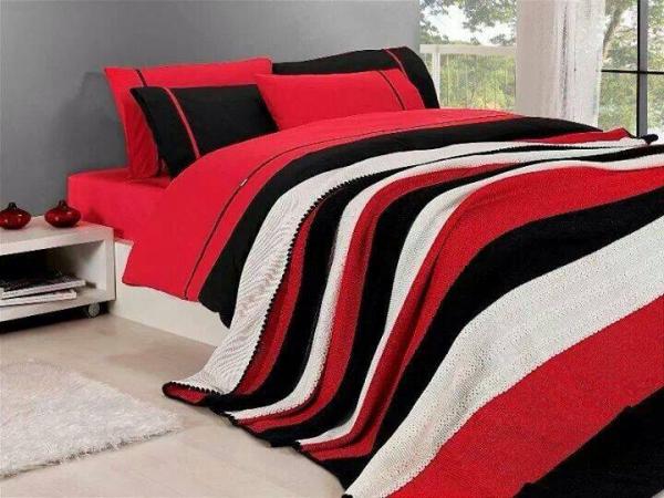 بالفيديو: حيلة بسيطة لطيّ أغطية السرير