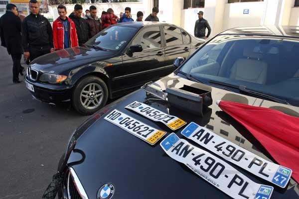 حواجز أمنية بالدار البيضاء بحثا عن سيارات فارهة مسروقة