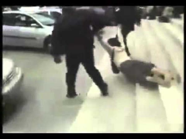 بالفيديو.. سيدة تركية مسحولة تهتف: "مصر مصر سيسى"