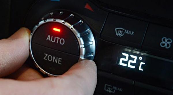 مكيف هواء السيارة قد يُصيبك بالإنفلونزا الصيفية
