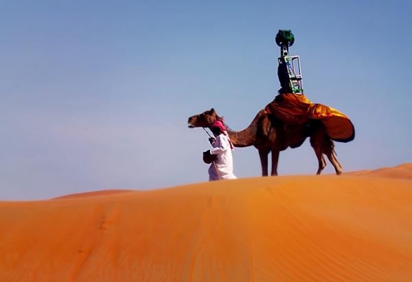 بالفيديو..«جوجل» تستخدم الإبل لدعم «ستريت فيو» بصور لصحراء «ليوا»