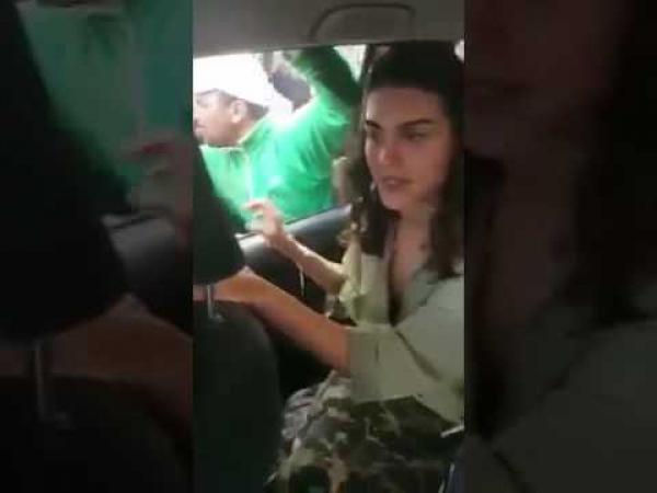 مغاربة يحاصرون منار و محمود نجمي مسلسل " سامحيني " بحي شعبي