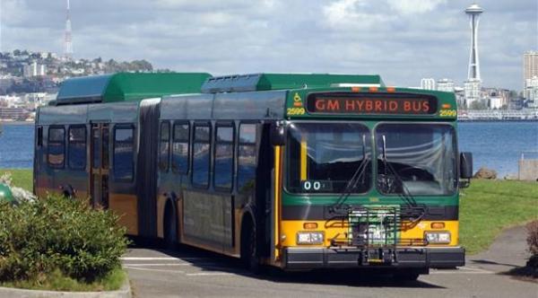 سائقو حافلات واشنطن يرتدون حفاضات أثناء العمل