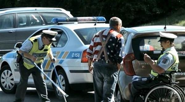 كاميرا خفية تنتهي بنوبة قلبية لرجل بالتشيك