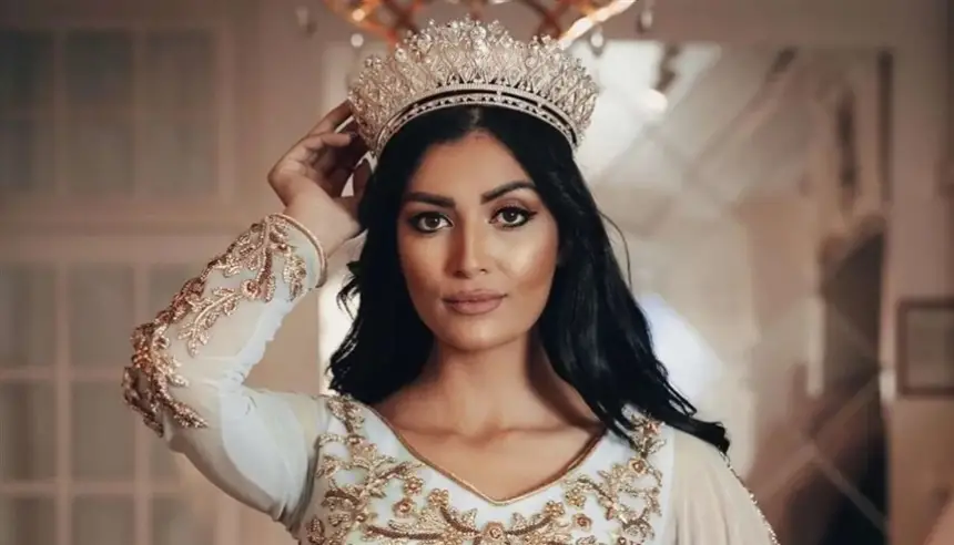 اعتقال ملكة جمال الجزائر السابقة بعد اعتدائها بالضرب على مدير أعمالها