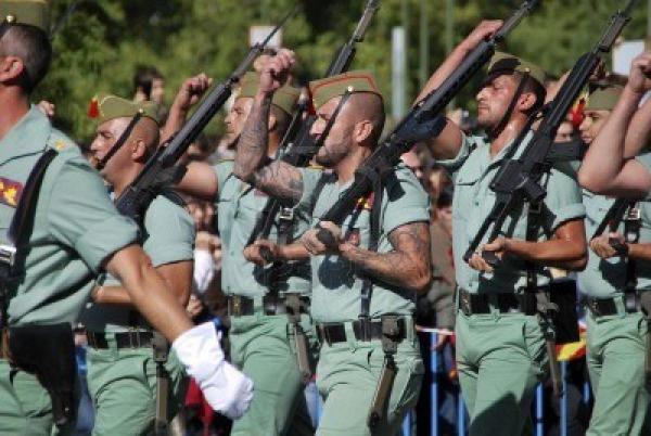 الحكومة الاسبانية ترقي أحد جنودها السابقين كان تعرض لاعتداء من قبل "البوليساريو" 