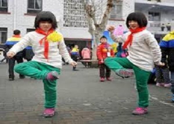 فصل دراسى يضم 20 توأم ؟!!