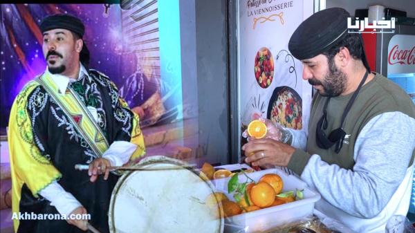 بسبب الجائحة.. فنان كناوي: من مدير مهرجان إزوران إلى بائع العصير والحلويات بأكادير