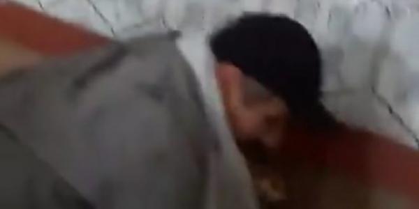 القضاء يصدر حكمه في حق الشيخ الذي ظهر في فيديو بعد محاصرته متلبسا باغتصاب قاصر داخل حمام