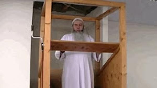 بلجيكا تطرد إماما مغربيا متهم بالتطرف