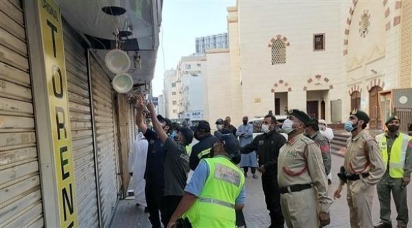 إنقاذ شاب إفريقي من حادث "غريب جدا"