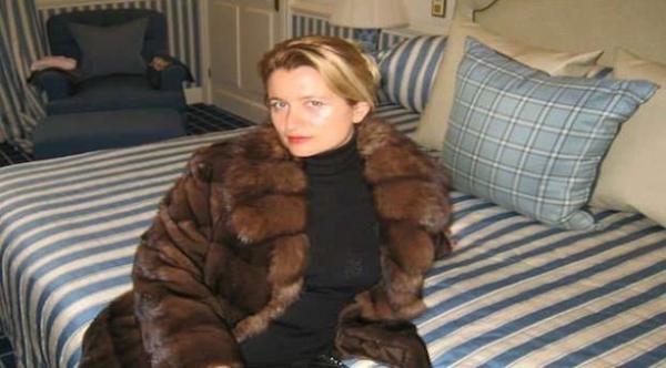 تقاضي شركة للتعارف بعدما فشلت في العثور على زوج ثري