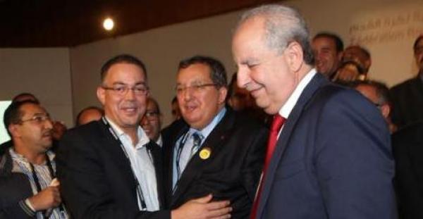 لقجع وأكرم والفاسي بسويسرا من أجل تفادي عقوبة "الفيفا"