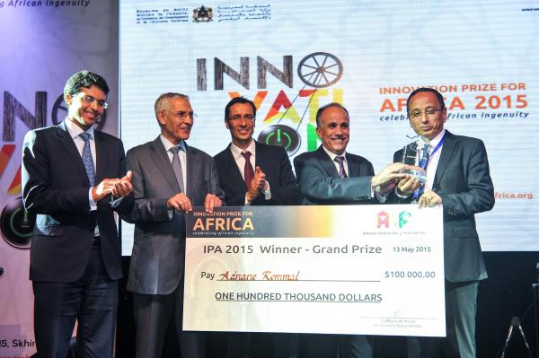 مغربي يُحرز الجائزة الكبرى للابتكار من أجل إفريقيا 2015‏