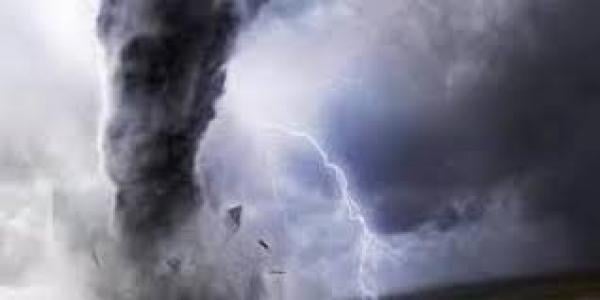 حقيقة تهديد إعصار "ليزلي" الخطير للسواحل المغربية