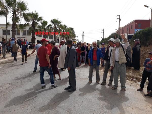 شاعلة...ساكنة هذه المدينة تحتج بقوة وتمنع تحفيظ أراضيها وترفض تفويتها وتطالب بتدخل ملكي(فيديو وصور)