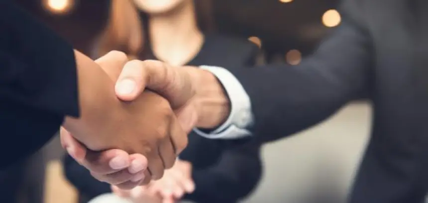 الأمم لا تنهض بالعلم وحده.. الأخلاق أساس الحضارة