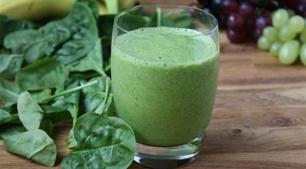5 فوائد صحية رائعة لعصير السبانخ