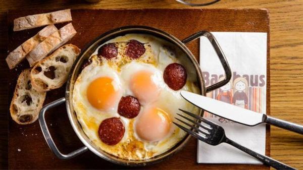 أفضل 6 مدن يمكنك فيها تناول الطعام من الشارع.. إحداها عربية!