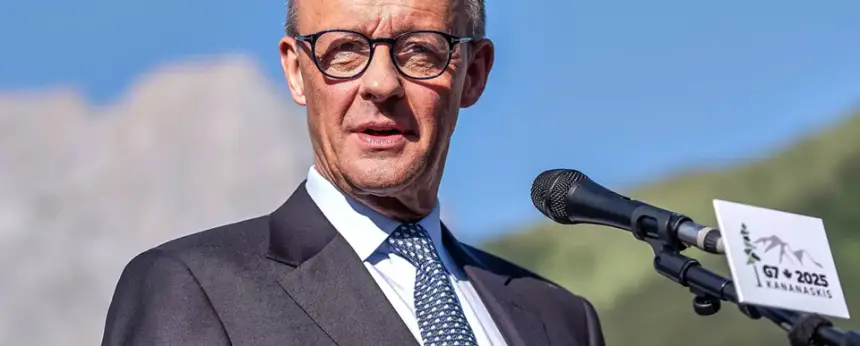 انتقاد شديد لميرتس بعد حديثه عن قيام إسرائيل بـ"العمل القذر"