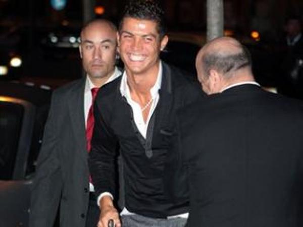 رونالدو يبحث عن منزل في إيطاليا.. لماذا؟!