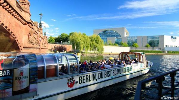 ألمانيا: أراد التبول فعرّض حياة ركاب السفينة بأجمعهم للخطر!